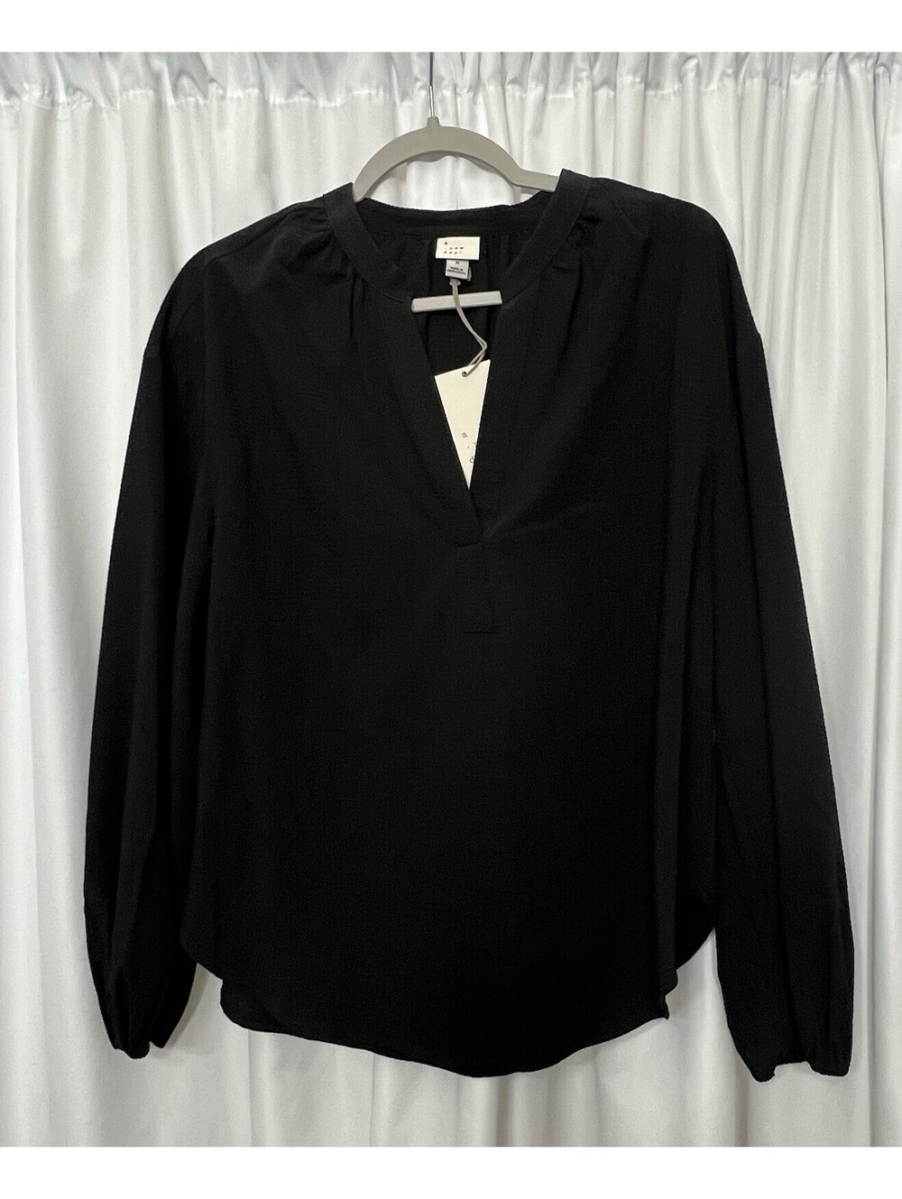A New Day Women's Black Balloon Sleeve Blouse Size Medium New NWT